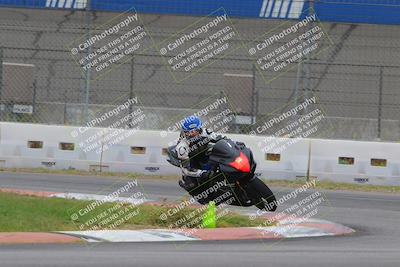 media/Oct-15-2022-Fastrack Riders (Sat) [[9a18b22502]]/Level2/Turn 9 1130am/